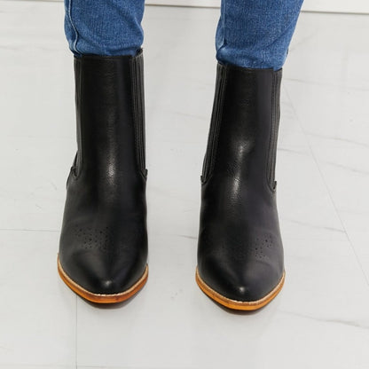 MMShoes Love the Journey Stacked Heel Chelsea Women Boot in Black - Zara-Craft
