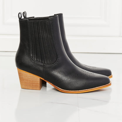 MMShoes Love the Journey Stacked Heel Chelsea Women Boot in Black - Zara-Craft