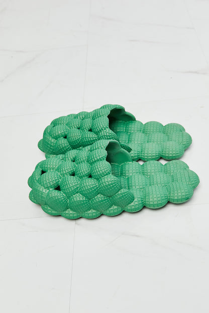 NOOK JOI Laid Back Bubble Women Slides in Green