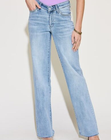 Judy Blue Full Size V Front Waistband Straight Women Jeans