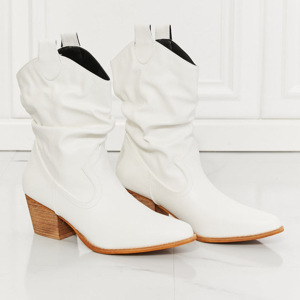 MMShoes Better in Texas Scrunch Cowboy Women Boots in White